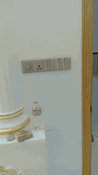 كهربائي متفرغ العمل داخل ميسان عماره فقط للتصال ***********
