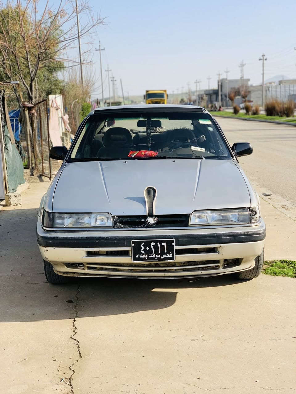 سەرەتا بە ناوی خودا 
مازدا مۆدئل ١٩٩٠ 
ئارمی پلاستیکی سلئمانی 
هەشت و بە خ واتا هەشت و ئیسراحەت 
ماشەاللە سەیارەیەکی زۆر جوان و مەزبوتە
٢ ساڵە لای خۆمانە 
گئر و مەکینە و کارەبای کامل بە شەرت
دەعم و لئدراوی نیە 
گەرمی و لایت و کامل کارەبای مەزبوت
موشتەریت تەلەفون بکە 
***********
