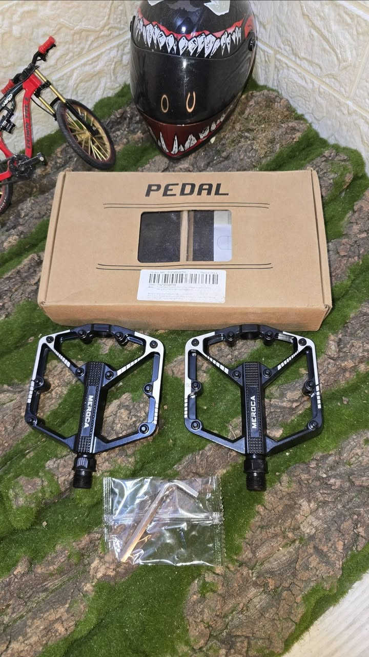 اي قطعه تعجبك سعرها ١٥ الف
@إشارة


**إذا كنت صاحب هذا الإعلان وتريد حذفه لأي سبب، رجاءا أرسل رسالة إلى الدعم الفني**