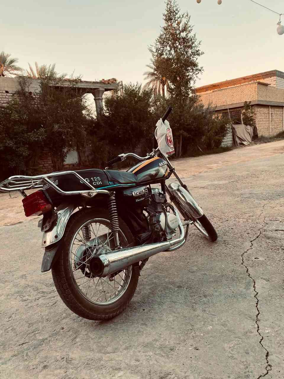 دراجه أربع كير ارشه مديل ٢٥ سكنر دراجه مكينه نضيفه تخبل     ***********
