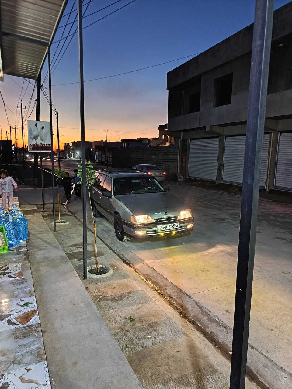 أوبل اوميكا ستيشن
مكينه 20 حداديه تخم تاير كوله جديد
بطاقه بانزين السعرر 25 وبيهه مجال
*********** مكاني كركوك
