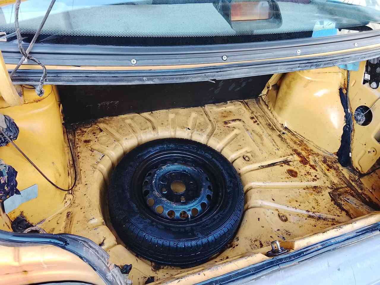 السلام عليكم سايبا 2012 رقم بغداد باسمي تحويل ثاني يوم مكينه وكير كفاله من تنقيص وتبخير شواصي نضيفات 
مكفوله من ضربه وصبغ كهربائيات كلهه شغاله بيهه خياس قليل والباقي كفاله 
السعر 30
مكاني بغداد البلديات 
***********
