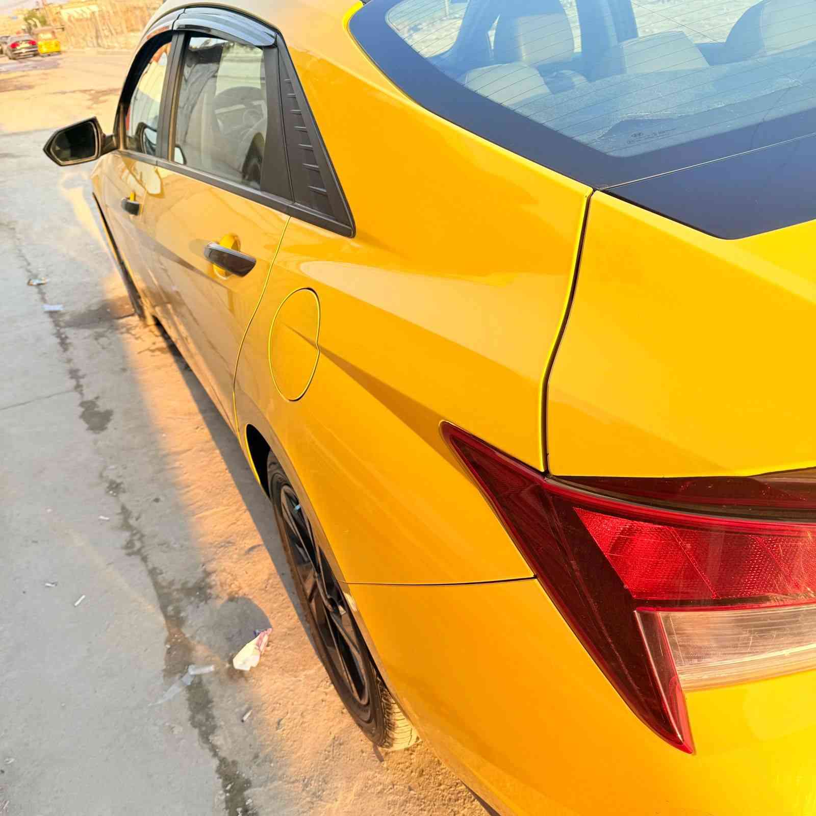 سلام عليكم من رخصت الاادمن سيارة النترة موديل 2021سيارةستخدام شخصي حادث دعامية  أمامية فقط ترهم مراوس ب دورنكو 15او16بفرق أو اوبامة 15او16السعر 150وبيهة مجال العنوان بغداد العبيدي موبايل ***********
