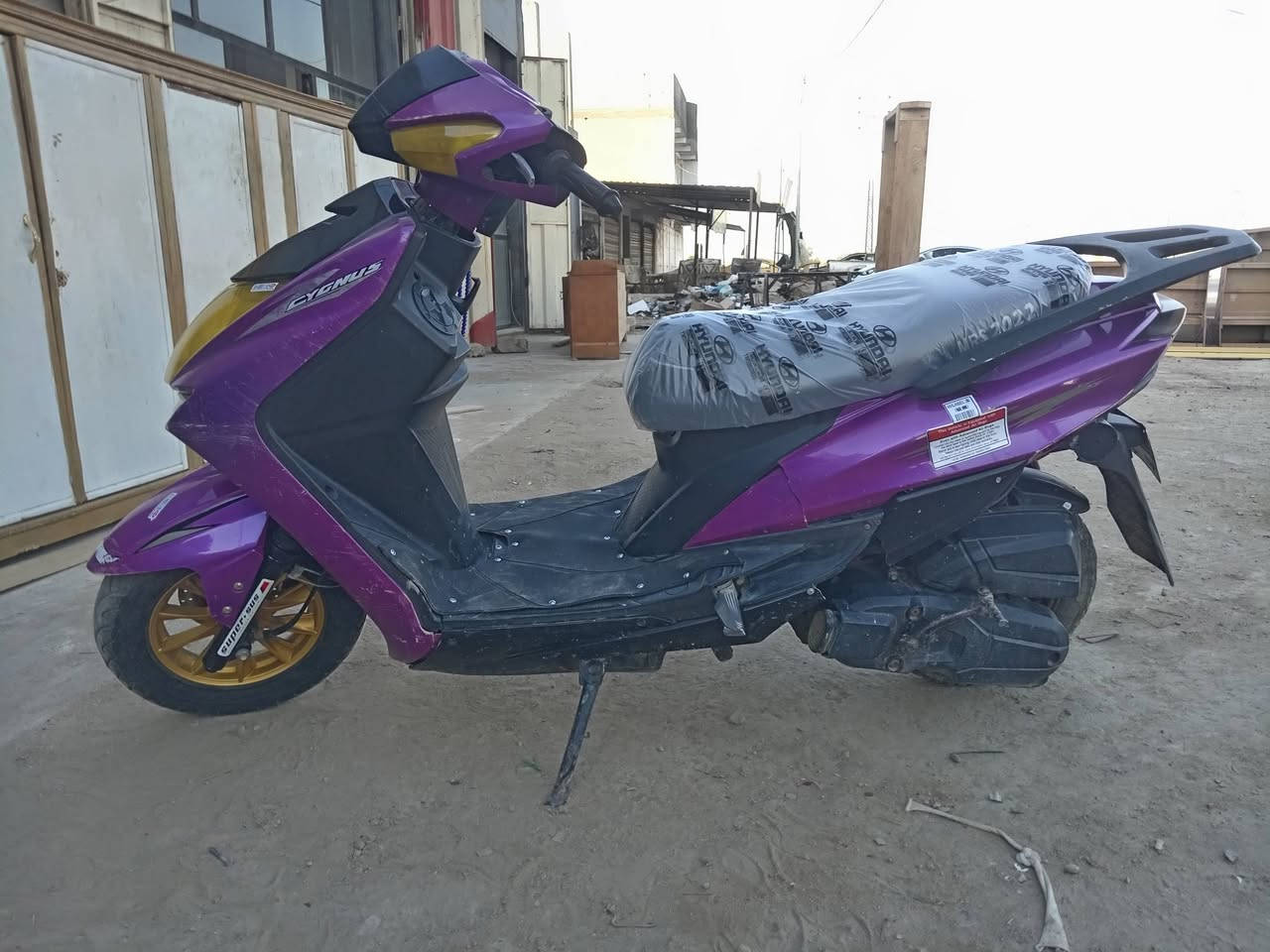 سكنز ٢٣ كهربايات شغاله ناعمه سلف هندر نهضه معدل فول ٣٠٠ بيهه مجال


**إذا كنت صاحب هذا الإعلان وتريد حذفه لأي سبب، رجاءا أرسل رسالة إلى الدعم الفني**