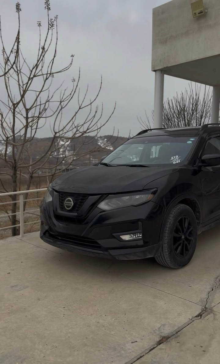 Nissan rogue SVAWD 2020

سەیارەیەکە فوول فوول مواسەفەتی  sv awd ە دەبڵ ئەکسل ، ئەکسل قفڵ

 ڕاداری خەتی جادە ، شەغال ، بەصمە ، کامێرا ، ڕاداری پێش و پشت ئۆتۆماتیکی ، ڕاداری تەنیشتەکان ، کوشن گەرم ، سندوق شەفت ، سندوق شاپ ،حەساسی پشتەوە ، هۆکی پشتەوەی بۆ داندراوە  پێش ئەوەی بێتە کوردستان ، زۆر مواسەفاتی تر، سەیارەکە مەسڕەفێکی تەواوی لێلراوە ، ڕۆنی گێڕی گۆڕدراوە ، کەمالیاتێکی تەواو جوانی بۆ کراوە سەیارەکە ، ڕوو بە ڕوو بیبینیت ئەزانیت کە جیاوازە لە نیسان ڕۆگێکی ئاسایی ، سەیارەکە لە ٢٠٢٣ ەوە هاتۆتە کوردستان لای خۆمە و خۆم ڕەقەمم کردوە  و بە ناوی خۆمە، بە ناوکردن بەشەرت ، گێڕ مەکینە ئەکسل و شاصی  هەمموی بە شەرت، تازە هەزەی بۆ کراوە ، هیچ مەسڕەفی تیا نیە 

دەعمەكەي زۆر خەفیفە ، داوا بکە ڕەقەم شاصیت بۆ ئەنێرم

تەنها چاملخی سایەق داعمی کردووە و صبوغه ئێرباگی شان و سوکان  سیستەمە کەمێك بەدەنەکەی گرتوە کە شایەنی باسیش نیە ،، بۆنیت و چاملغی سەکن بەبێ هیچ دەعمێك تەنها بەخی ئەمریکایە 

نرخی 158 ە و مەجالی تێدایە

***********

هەولێر أربيل, العراق
