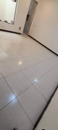 بسم الله الرحمن الرحيم.. خلفه سيراميك متفرغ حالياً  سيراميك جداري ورضي...