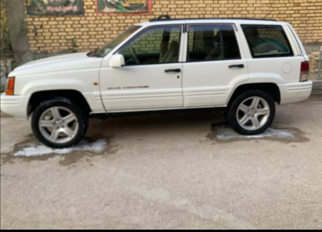 جيب شيروكي موديل ٩٥ نظيف حلوه مصبوغه جماليه كهربايات شغاله مكينه اثنين ونص حداديه نظيفة
سنويه جديه ال 30 رقم انكليزي رقم بغداد
مكان ناصريه مركز ***********
جيب شيروكي موديل ٩٥ نظيف حلوه مصبوغه جماليه كهربايات شغاله مكينه اثنين ونص حداديه نظيفة
