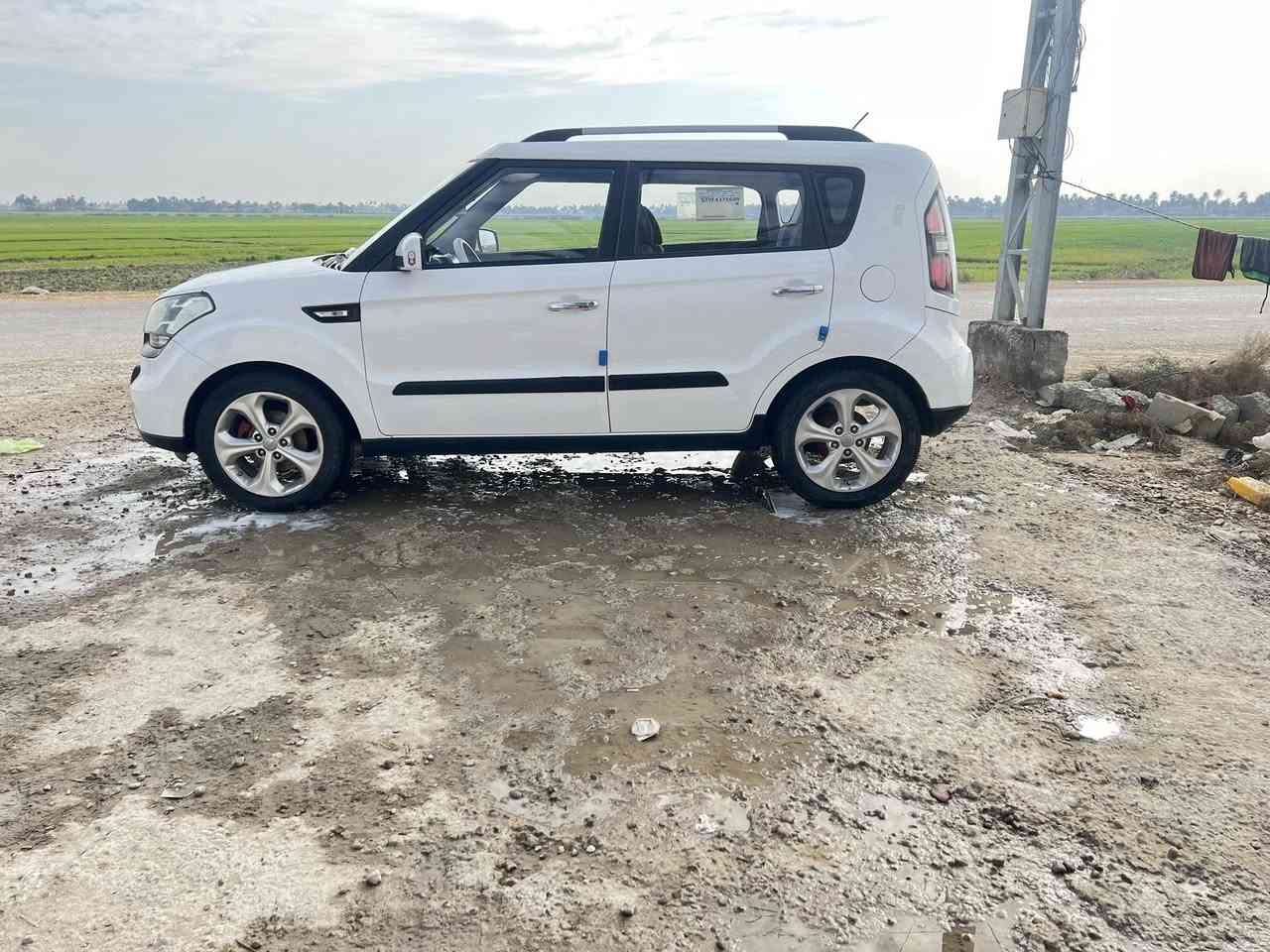 كيا صول موديل ٢٠١١خليجي مكفوله فقط باب صبغ رقم ربيل نكليزي تحويل او وكالة اليعجبك مكينه كير حداديه تخم تاير كله جاهز تبريد  تدفءه السياره ماعايزه شي السعر ١١٠بيه مجال مكاني نجف ‭٠٧٨٦ ٩٢٢ ٤٦٢٧‬
