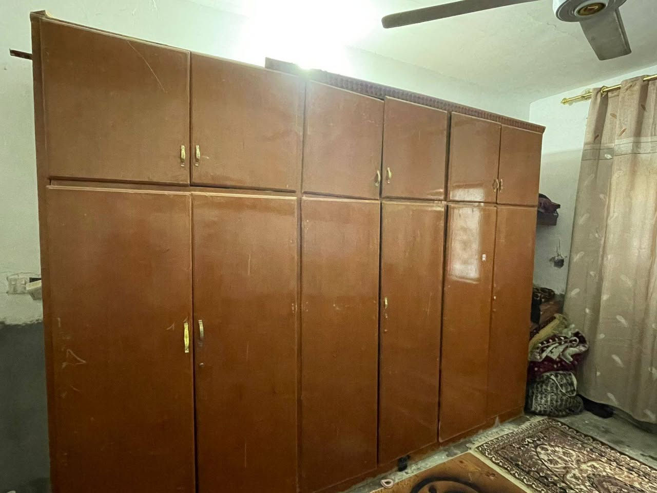 اثاث مستعمل للبيع
معرض و كاونتر وكنتور 
المعرض جديد نضافته 80٪ سعره 150
والكاونتر نضيف يحتاجله فقط يدات سعره 100وبي مجال
الكنتور نضيف خشب صاج فقط هم يدات يحتاجله سعره 125وبي مجال
وموجوده غراض للبيع بعد تانكيات مي/
كيزر /كونفريات /تنور ستيل/مغسله/ماطور ماء/بوفيا كبيره 3مترات كلهن اسعارهن مناسبه 
للاستفسار الاتصال على الرقم *********** او مراسله واتساب على نفس الرقم حياكم🤍
