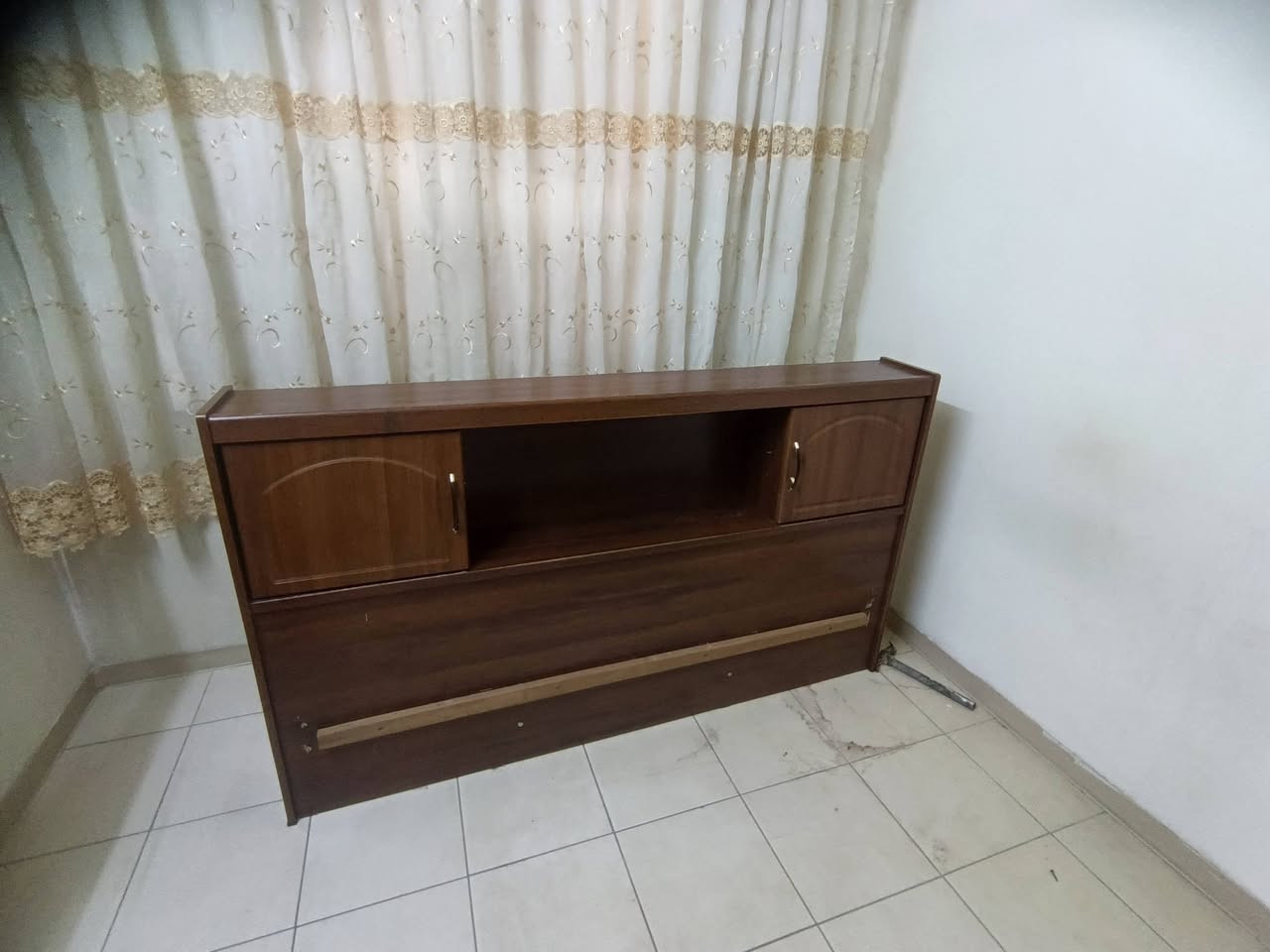 السلام عليكم جربايه نفرين البيع سعر ٣٥مابيه اي نقص تحمل وتشده كبل ونضيفه ***********
