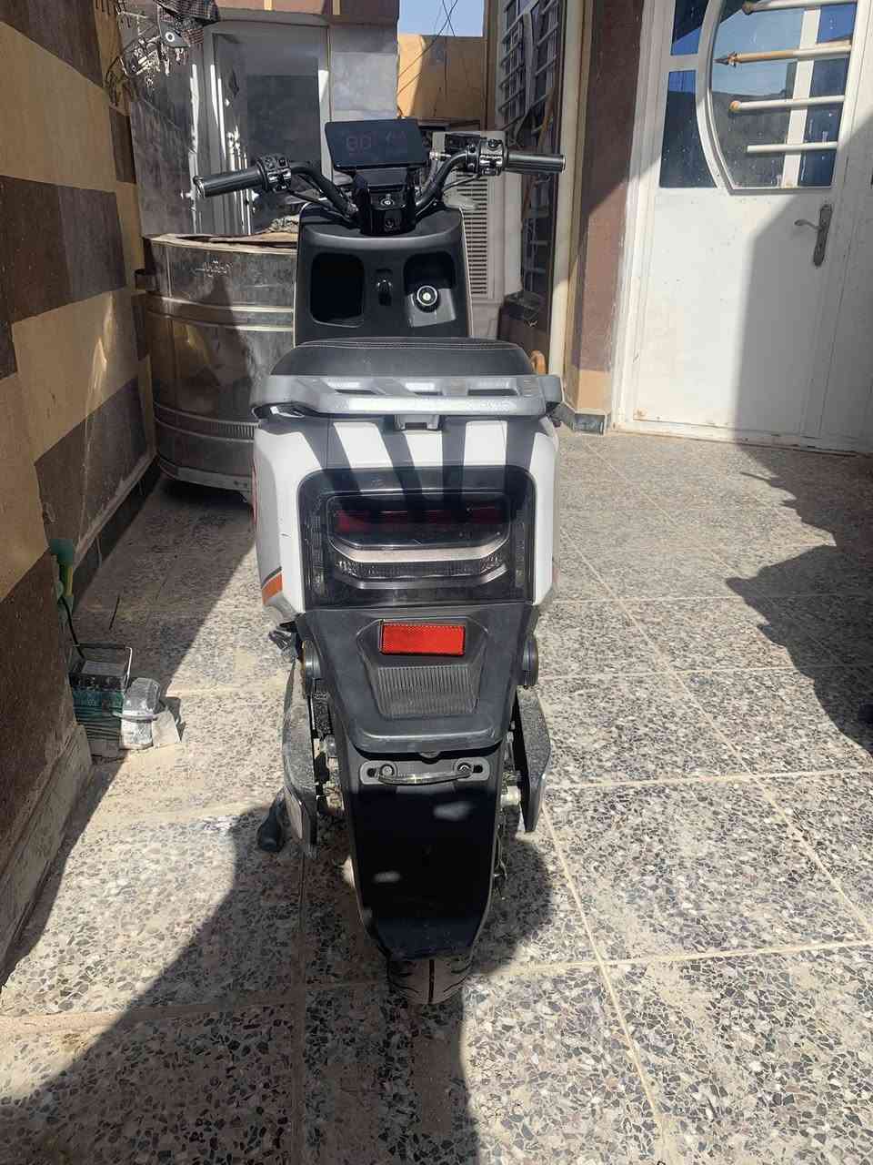 دراجة الشحن الريان مديل 2025 ملف الـ2000 الدراجة بيها بعض الملاحظات بالكفر وكسر جاملغ الأمامي سعرها ٥٥٠ قبل شهرين نازلة وبيها مجال بسيط حگ الجية 
***********
