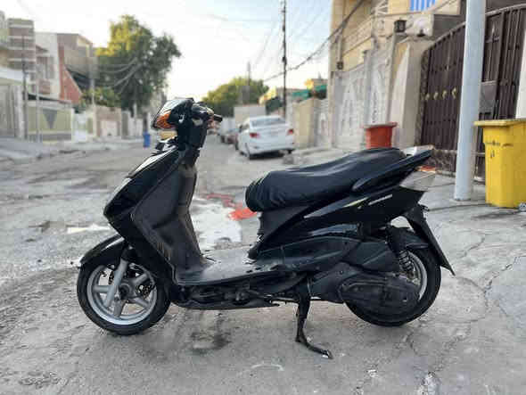 سلام عليكم سكنس للبيع نثيه 110 دراجه كامله كفارات بلاديه كلجات جديده اشاير شغاله مكينه مجفته قبل سبوع بعدهه جديده دراجه خير من الله شغل و اطلع رايدهه با 500 وبيهه مجال قليل مكاني بغداد المشتل للأستفسار *********** او خاص
