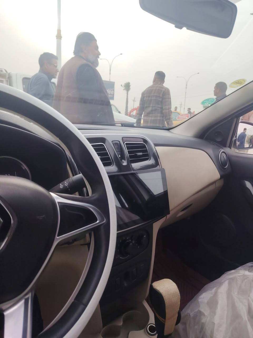 رينو سمبل ٢٠١٩
بيها بابين صبغ أثر شخط وجاملغ ووبنيد بدون تبديل
مكينه ١٦٠٠
كير ٤ نمر 

رقم جديد 

السياره جاهزه مابيها اي نقص 

مكانها السماوه

السعر 70 وبيها مجال


**إذا كنت صاحب هذا الإعلان وتريد حذفه لأي سبب، رجاءا أرسل رسالة إلى الدعم الفني**