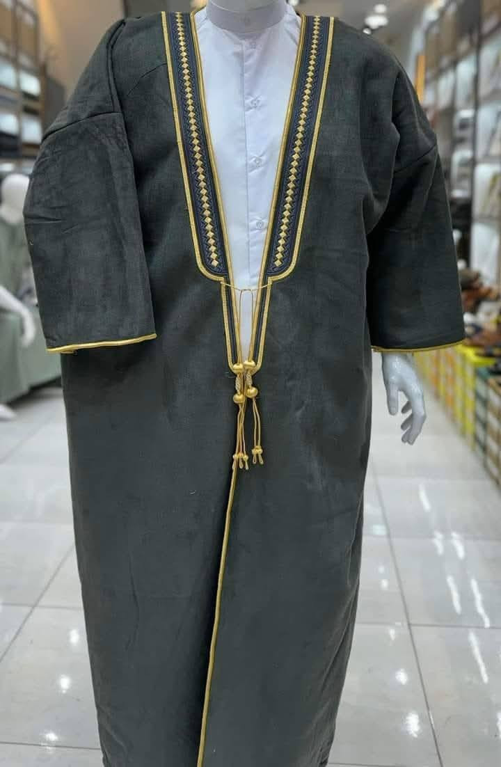 ❗❗عـــــــــــرض خــــــــــــــاص❗❗
📍السعر السابق{ 40,000 } الف دينار❎
📍السعر الحالي { 30,000 } الف دينار✅
~~~~~~~~~~~~~~~~~~~~~~~~
يتوفر لدى دشداشة العماري: 
🟥فــروة الـمـهـيـب مـذهـب🔝
♦رجـالـي♠
♦مـتـوفـر بـخـمـسـة الالـوان 🔥
♦الـقـيـاسـات/ 1-2-3-4-5
مـلاحـظـة/مدة العرض اسبوع فقط والكمية محدودة ♣
ـــــــــــــــــــــــــــــــــــــــــــــــــــــــــــــــ 
◻️ تـــنـــويـــه ◻️
تعلن دشداشة العماري عن توفر خدمة توصيثل داخل قضاء حديثة 🚕/
مركز قضاء حديثة 2,000 الف دينار 
ناحية بروانة3,000 الف دينار 
ناحية حقلانية 3,000 الف دينار 
سد حديثة 3,000 الف دينار 
مجمع كيثري (k_3) 5,000 الف دينار 
قرية الخفاجية 5,000 الف دينار 
للأتصال أو الأستفسار مراسلة الرقم الاتي واتساب حصراً/ *********** 
ـــــــــــــــــــــــــــــــــــــــــــــــــــــــــــــــــــــ 
◻️ عنوان المحل الأنبار حديثة شارع الحي 
العسكري ملاصق محلات ابو حسين فاهلاً و سهلاً بكم في دشداشة العماري♠ 
ــــــــــــــــــــــــــــــــــــــــــــــــــــــــــــــ 
الفيسبوك دشداشة العماري 
الانستا k__1974s
التيك توك 1974k_s
