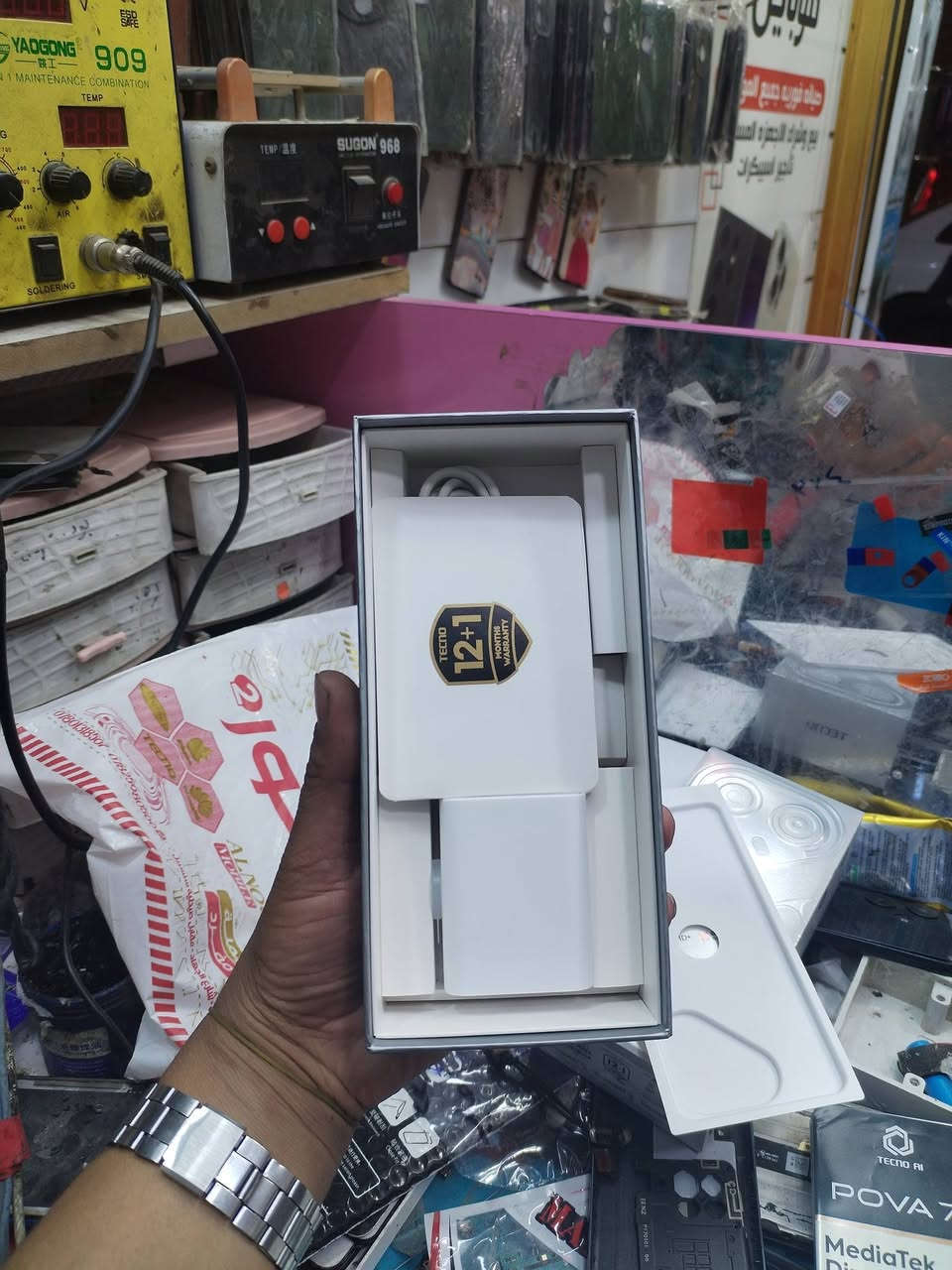 جهاز تكنو بوفه 7
جهاز فقط معرب مستخدم ربع ساعه سعر 290 الف جديد مالته 340
جهاز 90 فريم بلوبجي 
ذاكره 256G
عنوان شارع نيل  ***********
