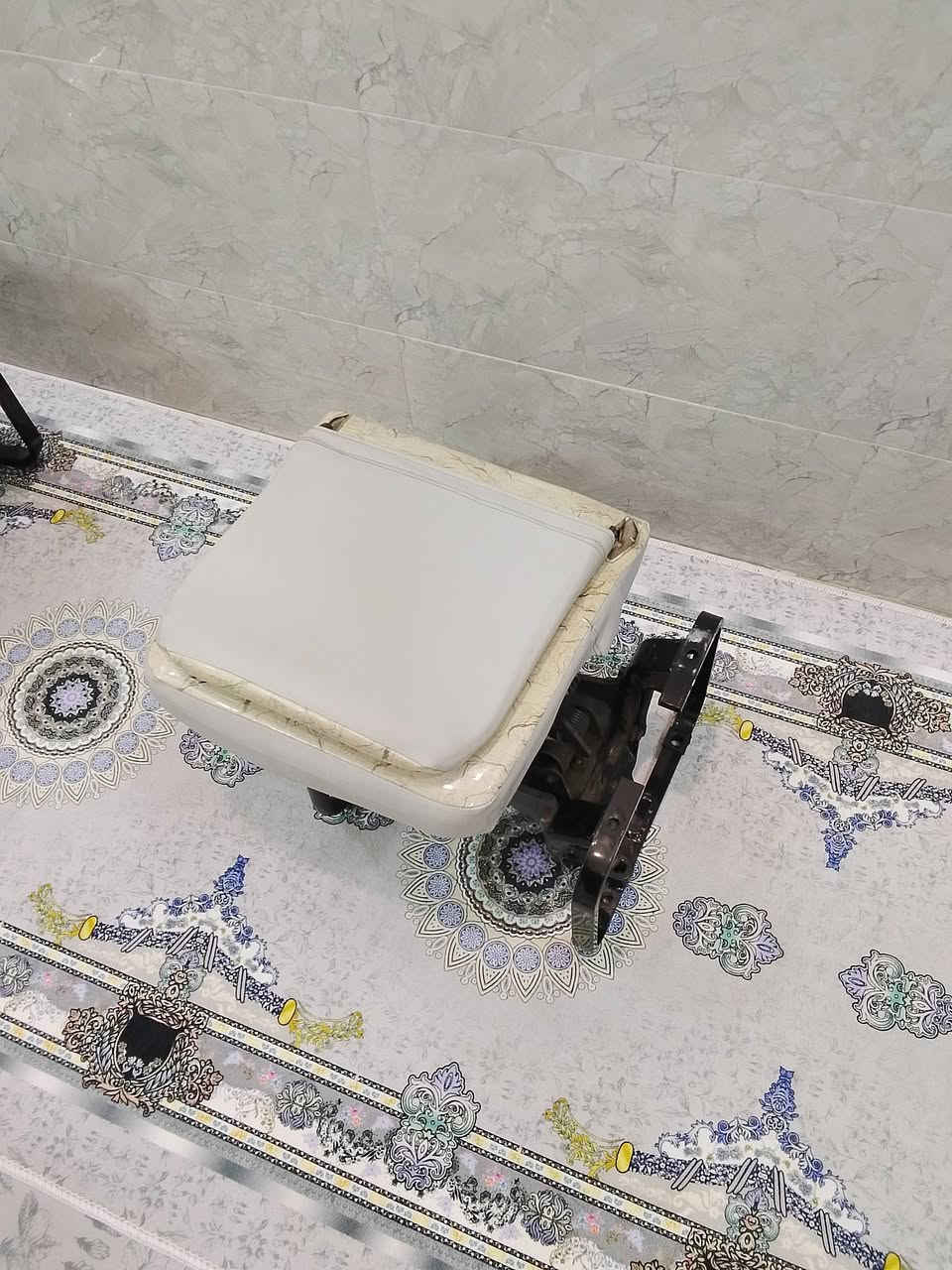 سلام عليكم كشن نيسان ناصيه قلاب جديد مع الاقاعده وثاني كشن نيسان عاليه ثابت جديد 
مكاني بغداد   
***********
