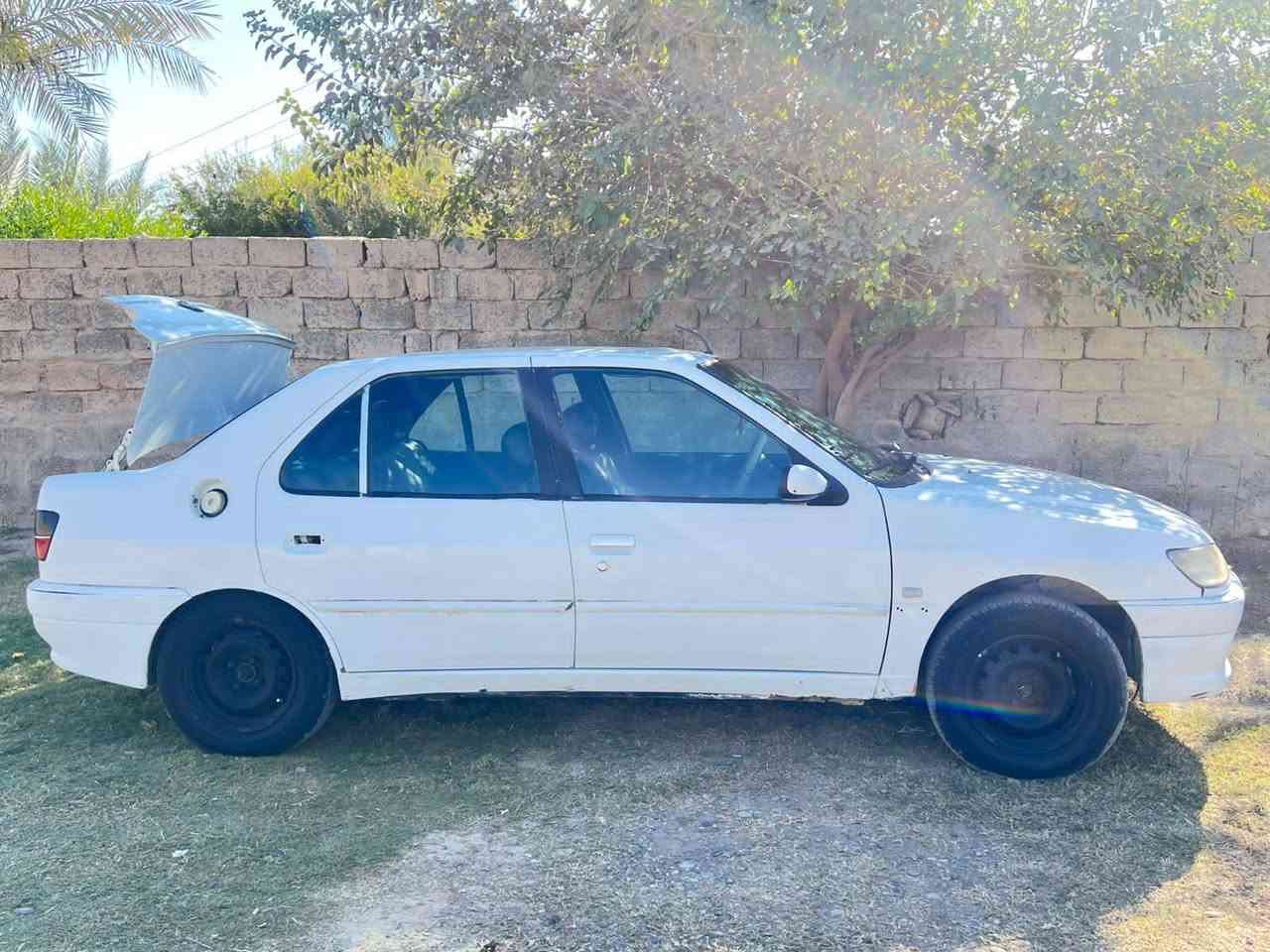 السلام عليكم بيچو للبيع حجم 306
كير ومحرك شرط طخم اطارات جديد باتري جديد رقم انكليزي مشروع وطني بسمي السعر 37وبيه مجال  مكاني الشركاط الاتصال 
***********
