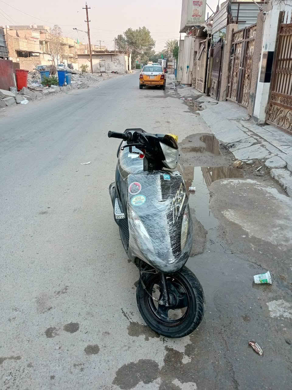 السلام عليكم ماكس عدله للبيع سعرها 550وبيها مجال 
الدراجه خير من الله. نقصها لايتات  اشاره بلف ونقص مجمع مال اشاير يعني متكلفك 10العنوان بغداد مدينه الصدر قطاع 12 الرقم ***********
