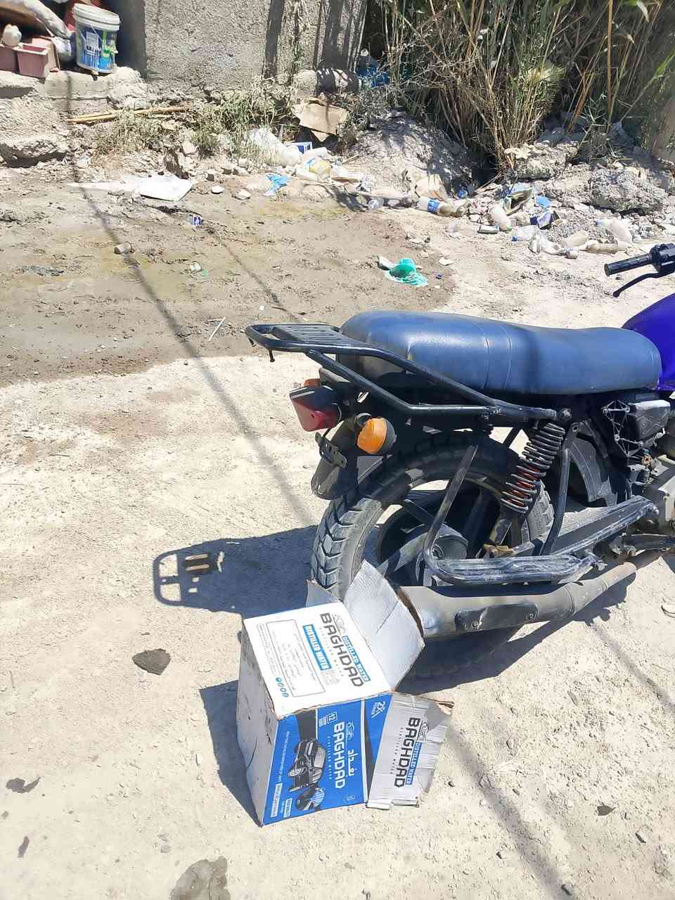 سلام عليكم بوكسر للبيع موديل ٢١مجفته جديد شغاله كامله سلف ماعرف شبي تشتغل هندر سعر ٦٠٠وبيه مجال مكاني بغداد دوره الهوشه ***********
