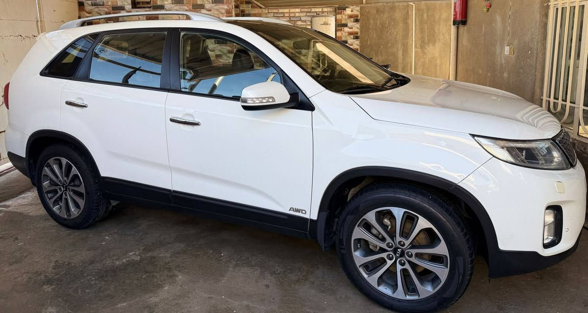 ورنتو 2015  واحد على واحد خليجي
6سلندر 
رقم بغداد 
بسمي  السيارة مكفوله

كشنات جلد 

نظام ايرباك

اوتوماتيك

كاميرا خلفيه 

بانوراما 

الداخل ملكي
ثلاث قطع تبريت
بصمه

مرايا جانبية كهربائية

نظام مفتاح ذكي

مقاعد امامية كهربائية

مانع انزلاق

رادار امامي 

ستائر خلفية 

قفل امان اطفال
ماشيه 177 

رقم التواصل  ***********
مكان السيارات حله شارع 60
السعر 208
