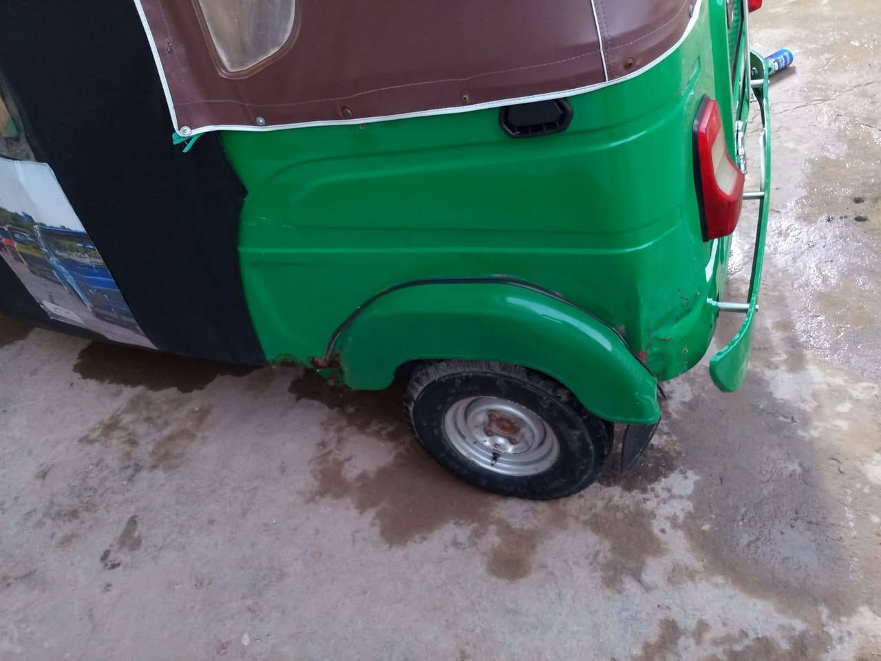 سلام عليكم تكتك ال2021 مرقمه لون اخضر دوشمه عامه الكتك خير من الله مال جناي السعر8و200وبيهة مجال حك الجيه المكان بغداد شعله الصدرين الرقم ***********
