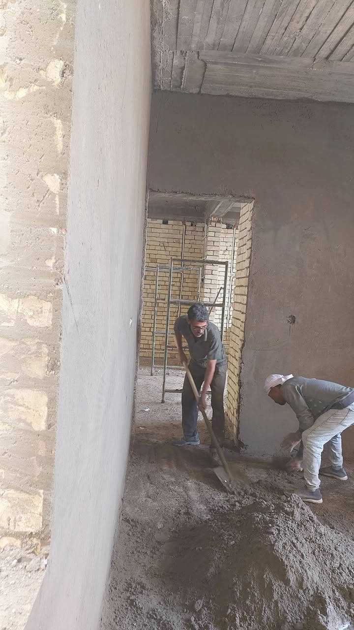 كادر العتابي
 خلفات مصرين شغل درجه اوله  
لبخ مساطر  سيراميك  جص بورك بناء اعمالنه مستمره  ***********كوت فقط
