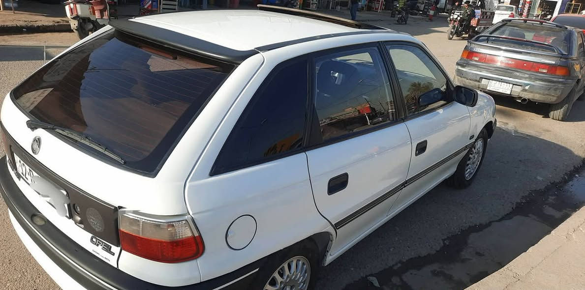 السلام وعليكم أوبل استره حجم 16 
كير تومتيك 
سلايت 
بور
قفل مركزي 
اربع تكوات 
والسياره بسمنا 
رقم مسطره نينوى 
السعر 65$$  
الاستفسار
 ‏‪0771 689 5723‬‏
***********
