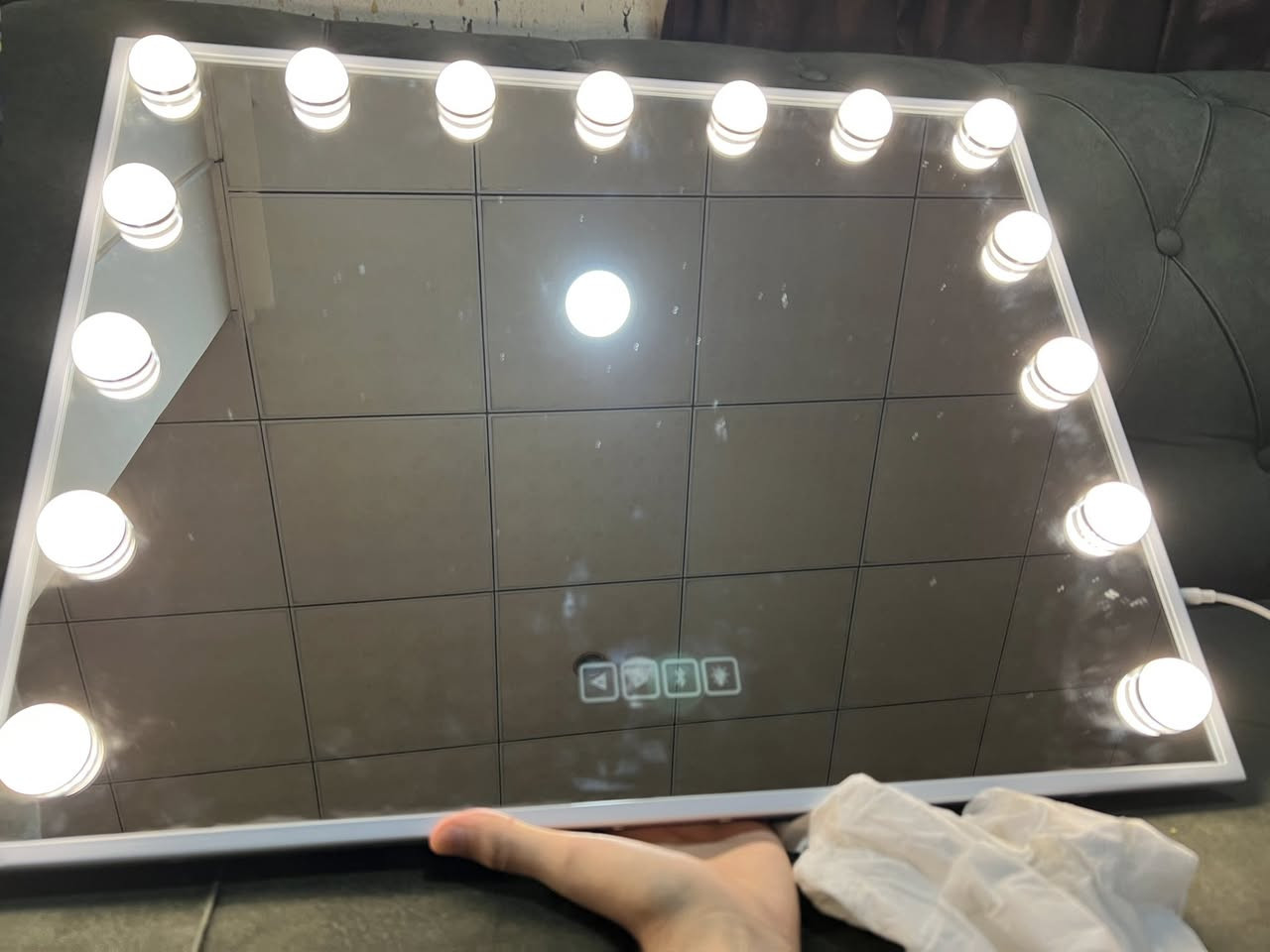 مرايا ليد سبيكر بلوتوث و بيها مكان usb سعر ٣٥ الف


**إذا كنت صاحب هذا الإعلان وتريد حذفه لأي سبب، رجاءا أرسل رسالة إلى الدعم الفني**