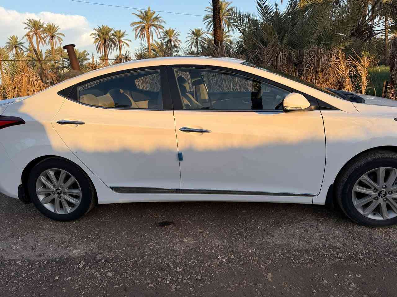 السلام عليكم النترا خليجي موديل 2015 مكفوله من صبغ عدا طبخات بسيطه مكان السيارات بغداد / الرضوانيه قرب لواء 55 السعر 125 وبيها مجال 
للاستفسار ***********/*********** علما بآن كلا رقمين بيهن واتساب.
