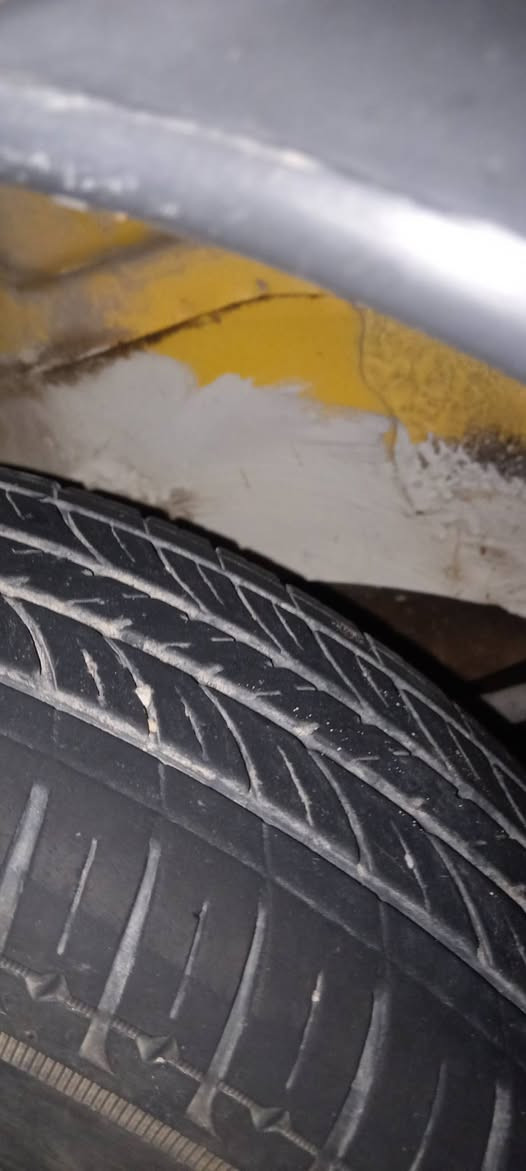 السلام عليكم ورحمة الله وبركاته عندي سايبا 11 نفخ المراوس بسايبه  ابيضه مع الفرق قليل السايبه العندي بيها طخه  يم السبير والشواصي واحد زين والثاني معمر وشادلها رباط اذا اكو اوديك على راعيها وعليها هيه 300 والغرامه 200 هو يدفعهن من تحول السايبه بسمك المكان بغداد التاجي هذا رقمي ***********
