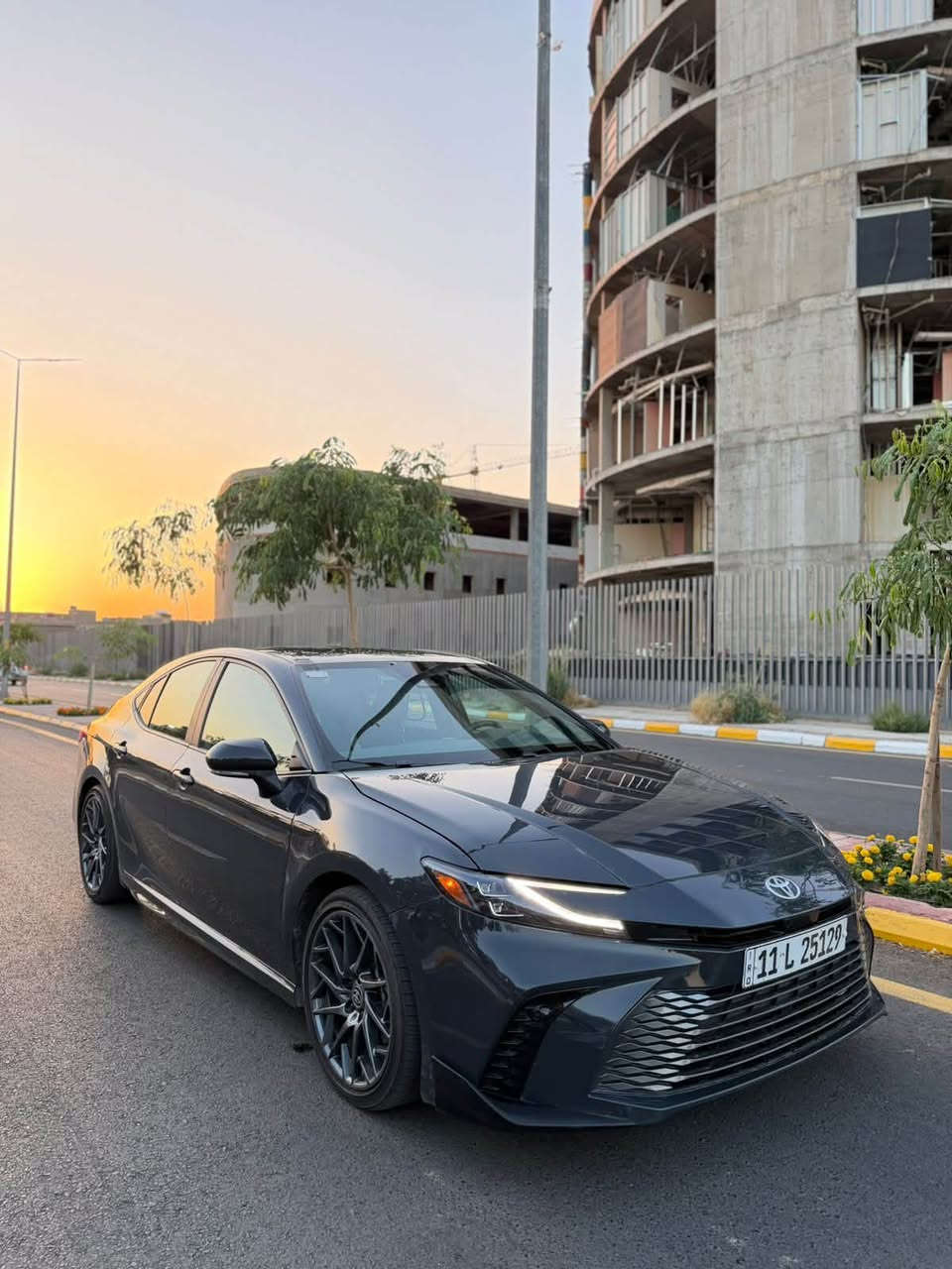 كامري 2025 se
ويل xse 
لايت عدستين
السياره ماشيه 20.000mi
السياره حادثها صبغ جاملغ فقط وبارد بالباب 
راديترات بلاديه 
السياره كلش حلوه ونضيفه واحلى من صور 
للاستفسار 
***********
او زياره موقع شركة الناجح بغداد حي الجامعه
