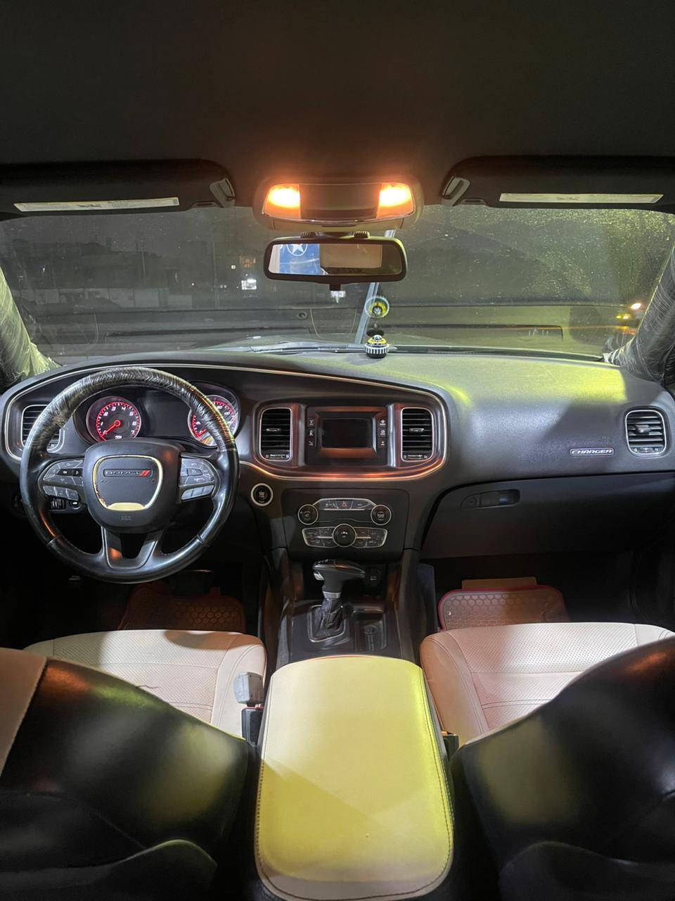 السلام عليكم جارجر 19 اصل 15 كفاله من الضربه بنيد تحديث فقط جاهزه للخير السعر 160 وبيه مجال مراوس اوباما جارجر مكان ناصريه ***********
