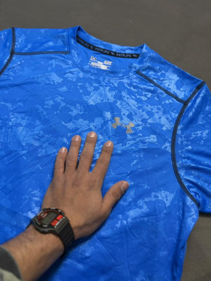 أندر آرمر
يتميز بتقنية تعكس أشعة الشمس لتبقى باردًا. 
اوريجنال 100%
نظافة 100%
قياسL.xl
يتوفر توصيل5 الاف لجميع محافظات العراق


**إذا كنت صاحب هذا الإعلان وتريد حذفه لأي سبب، رجاءا أرسل رسالة إلى الدعم الفني**