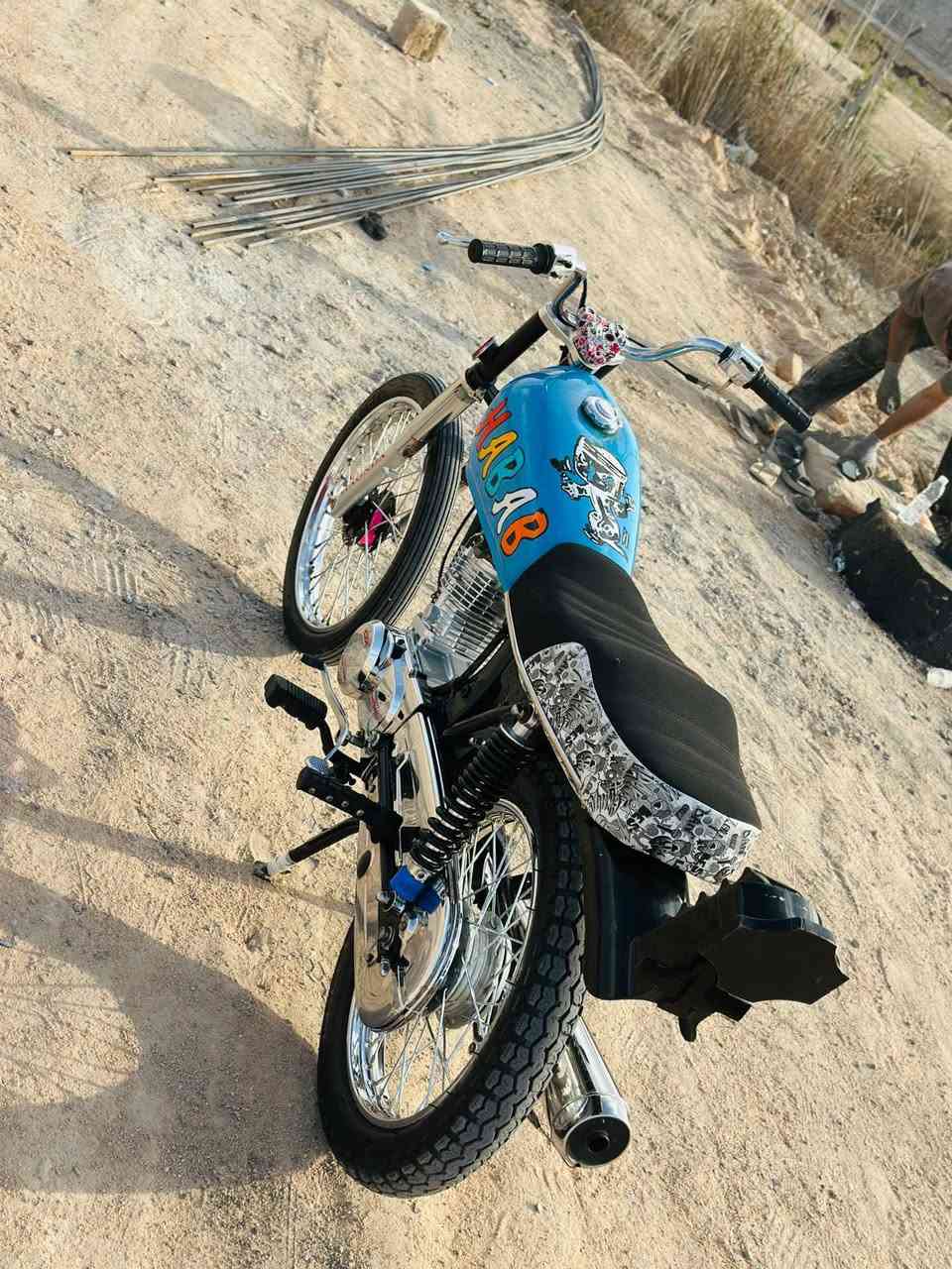 يا الله سلام عليكم خوان دراجه لبيع تعميره ٢٠٢٦ دراجه نصبه فول يولد بل حقيقه احله من صور دراجه هاون بل مشي ما فاصل بيه ومعتني بيه الله شاهد ما نقصه اي شي هيه سدر باكستاني اصلي وغراض كله اصلي وسعر خاص دراجه ادوات بكاني بصره ابو الخصيب هاذه رقمي وشراي يدلل علينه *********** سعر ذا شراي تصل وانا خادم بدون سيبايه
