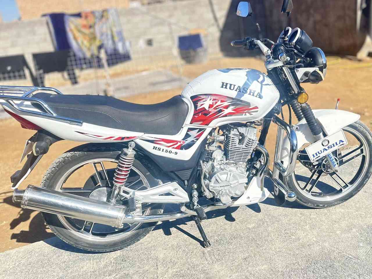 السلام عليكم
هايوشه ٢٣شرط بلاديه               وصلت اليوم ٨٥٠ومابعتهً 
بصمات سويجات أوراق 
مراوس بسولنك وترهم بيع 
مكاني القائم حصيبه 
رقمي ***********ومتواجد خاص
