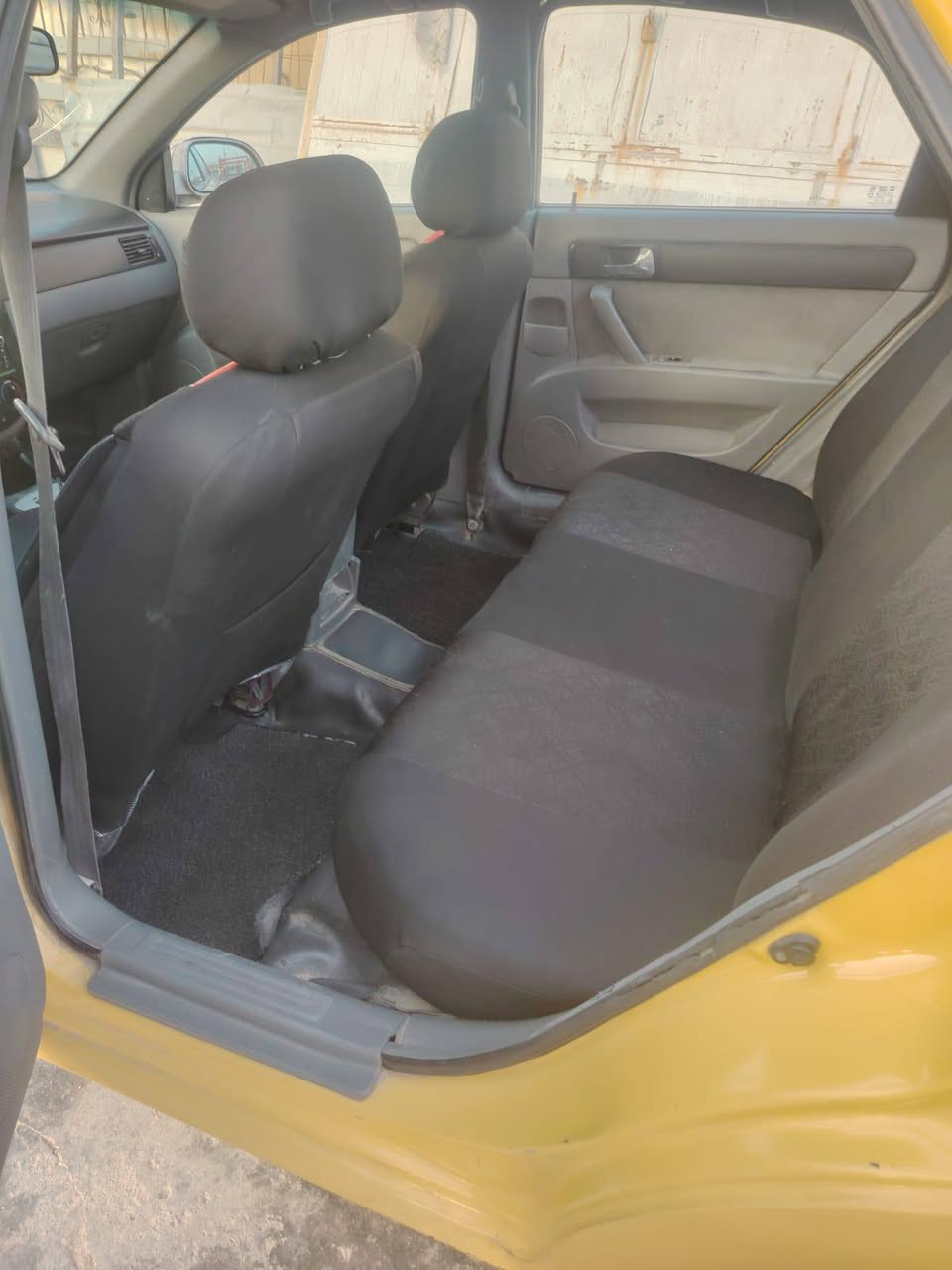 السلام عليكم اوبترا 2011 للبيع شركه عامه
السعر 61 وبيها مجال للشراي 
سيارة جاهزة مابيها نقص بس التبريد عطلان 
رقمها الماني بغداد مكينه وكير وصدر مكفول 
مكفوله من الكص ومابيها حادث غير طخات بسيطه 
للاستفسار ع الرقم اتصال او واتساب ***********
مكان السيارة بغداد الزعفرانية
