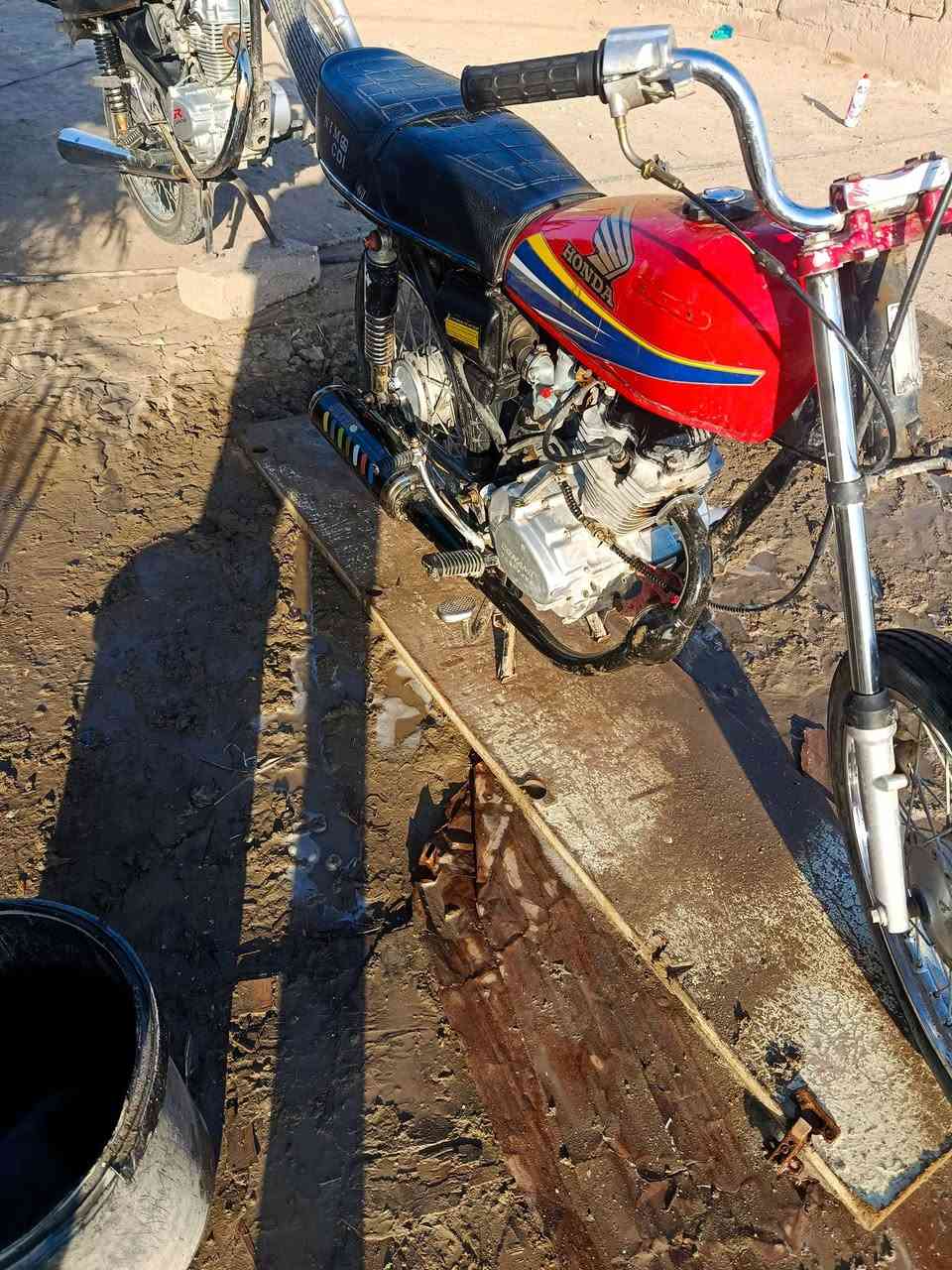 دراجه البيع وراق موديل 15 تعمير 25 مفتوحه سعر 550وبيه مجال وبخدمت شراي💞
مكان ناصريه مركز رقم التصال ***********
