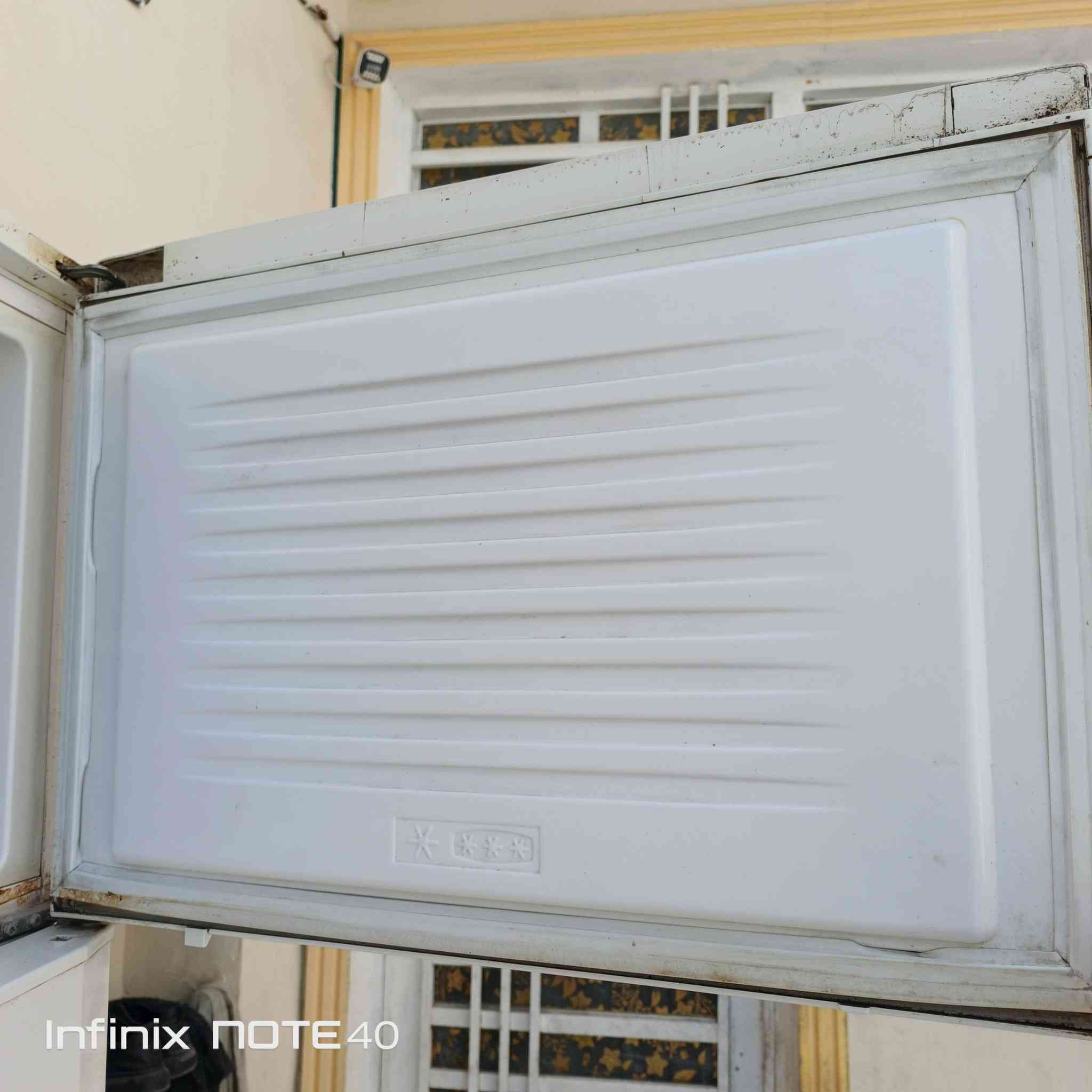 سلام عليكم ثلاجه للبيع فول شركه بيكو حجم كبير تجميد فول كلش مبدله فقط فريزر اصلي السعر 280 وبيه مجال حك الجيه وقلايه شوي للبيع قلايه كلي وشوي فول نضيفه جدا السعر 65 وبيه مجال قليل العنوان النجف الاشرف مقابيل ملحق قرية الغدير عامود 327 رقم الهاتف ‏‪***********‬‏
