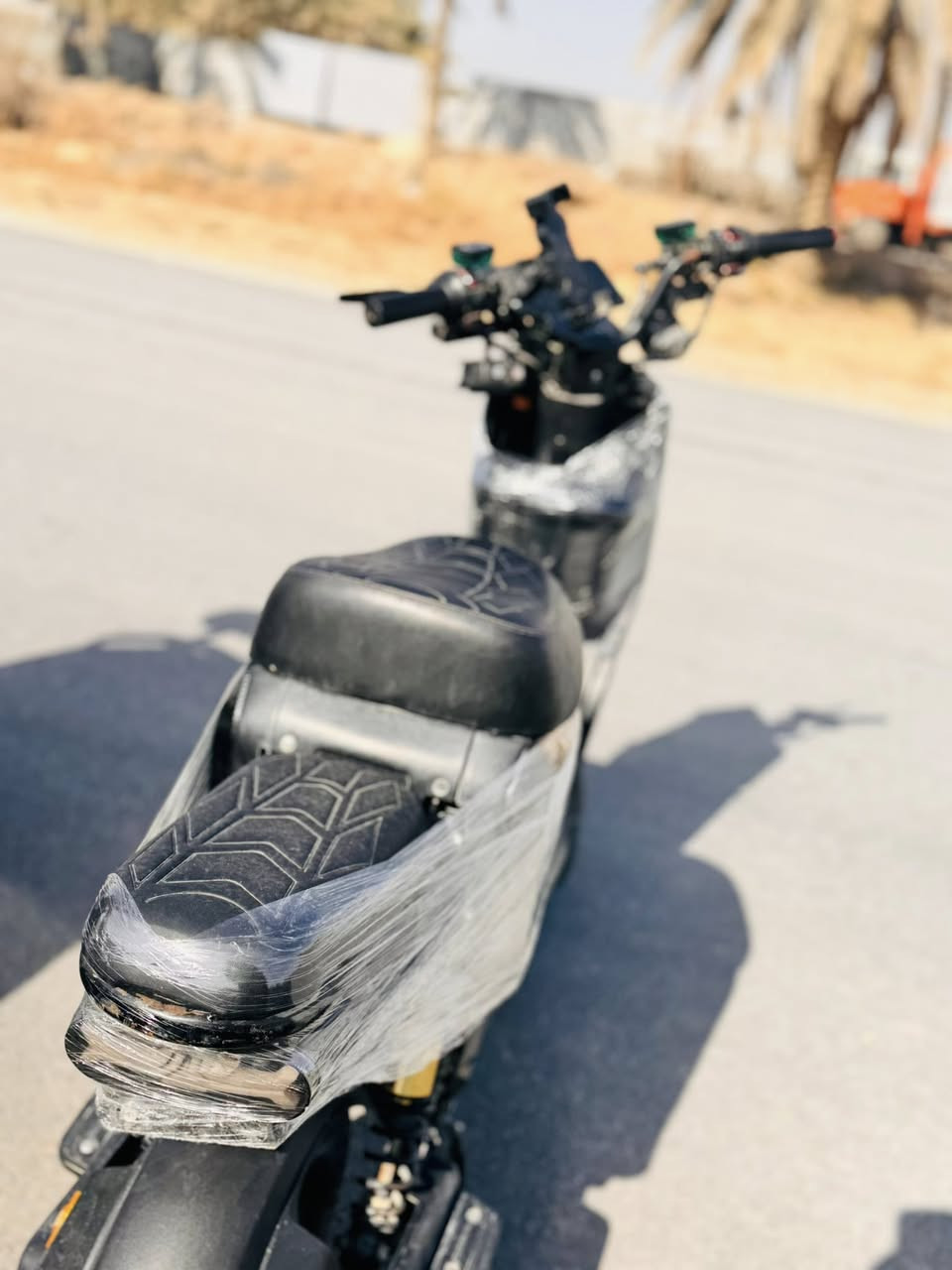 دراجه شحن أر 9موديل 2025دراجه نضيفه عقل مو العادي رياضي سرعه 70حقيقي 6بطاريات مو 5 سعرها 450 وبيها مجال لشراي للاستفسار الرقم *********** واتساب
