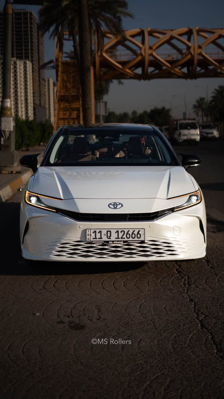 السلام عليكم ورحمة الله وبركاته

🚗 للبيع | تويوتا كامري هايبرد 2024 الشكل الجديد – وارد الصين

▫️ اللون: أبيض لؤلؤي
▫️ داخلية كاراميل ملكي
▫️ الممشى: 43,000 كم
▫️ فل كامل
▫️ رقم مميز:12666 ق – بغداد خصوصي

المواصفات:
✅ شاشة كبيرة تدعم Apple CarPlay
✅ شاحن لاسلكي
✅ تشغيل بصمة ودخول ذكي
✅ (تحكم ستيرن جهتين
✅ جام بلورايز
✅ داتا شو (Head-Up Display)
✅ عازل حراري احترافي
✅ ويلات سود
✅ الفجوج مصبوغة أزرق لامع مع انعكاس بالضوء
✅ جنوط وكالة
✅ سبويلر خلفي
✅ كاميرا خلفية
✅ مثبت سرعة راداري (رادار تفاعلي)
✅ نظام المحافظة على المسار وتنبيه الخروج عن المسار
✅ رادار النقطة العمياء بالمرايا الجانبية
✅ رادار التحذير من التصادم الأمامي والخلفي والجانبي
✅ تنبيه حركة المرور الخلفية
✅ حساسات خلفية
✅ عداد ديجيتال
✅ كوشنات جلد
✅ كوشنات أمامية كهربائية

✨ السيارة مكفولة كفالة عامه غير ملاحضه بسيطه بجاملغ المامي ، نظيفة جداً، استخدام شخصي، خالية من الأعطال، ولا تحتاج أي مصروف، والفحص بأي مكان يختاره المشتري.

💰 السعر: 34,500,000 دينار عراقي (قابل للتفاوض بالمعقول).

📞 ***********
