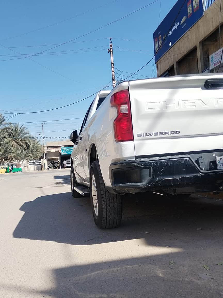 Silverado: شوفرليت سلفرادو 2023

رقم الهيكل (VIN) الذي قدمته: 1GCRAAEDXPZ316758 يعود إلى مركبة شيفروليه سيلفرادو 1500 موديل 2023. إليك بعض التفاصيل الرئيسية المتعلقة بها:

🛻 تفاصيل السيارة:
 • الشركة المصنعة: Chevrolet
 • الطراز: Silverado 1500
 • سنة الصنع: 2023
 • نمط الهيكل: شاحنة بيك أب (Crew Cab/Regular Cab حسب النسخة)
 • الدفع: دفع خلفي (RWD)
 • المحرك: 5.3L V8 (أو حسب النسخة، يمكن 
 • بلد التصنيع: امريكا 
 • ماشية ٣٨ الف مايل
• السيارة دخول جديد – بدون رقم وصلت للعراق ٢٥/٥/١  
• تترقم في جميع المحافظات العراقية
 موجوده في الدوره شارع ٦٠ بغداد السعر ٢٢٠$ ورقة  ،  الاتصال على هذا الرقم 
  رقم الموبايل ***********

📞 للتواصل:  ***********
