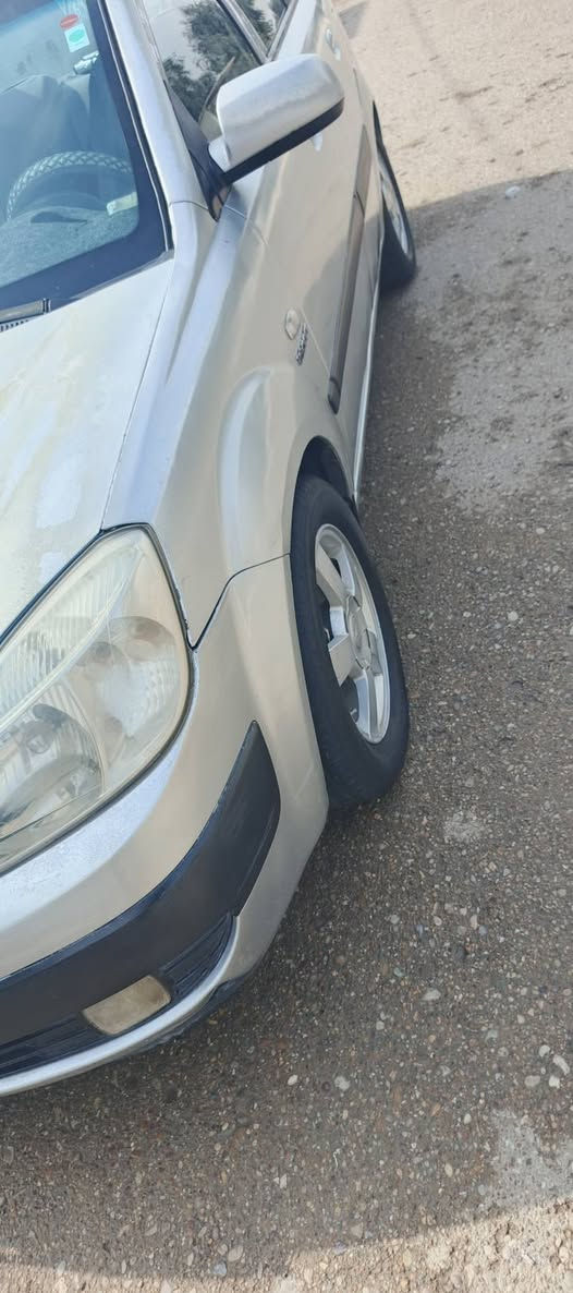 من رخصت الأدمن 
سلام عليكم 
كيه ريؤ كص ادوات 
متؤئم طبق الاصل بغداد
  كير محرك نضيفات
 كهربائيات كله شغاله
 دواخل نضيفه 
ومغلفه الارضيه
 تتدفئه تبريد شغال
 اقتصاديه بصرف البانزين
مال جناي 
ملاحظه الكشربيه جراد البنيد والصندوك
واذا اكو مراوس افانتي اوالانترا اوسوناته ونتفق على الفرق 
مكان ديالى ***********واتساب فقط راسلني ودلل
السعر 38
