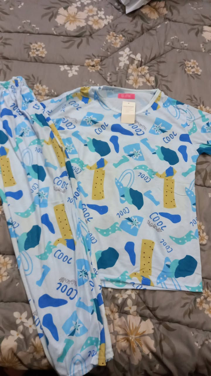 شلعة تراكات نسائي شي أن 
٢٠ تراك عندي الواحد ب٣ الي يريدهن يراسلني


**إذا كنت صاحب هذا الإعلان وتريد حذفه لأي سبب، رجاءا أرسل رسالة إلى الدعم الفني**