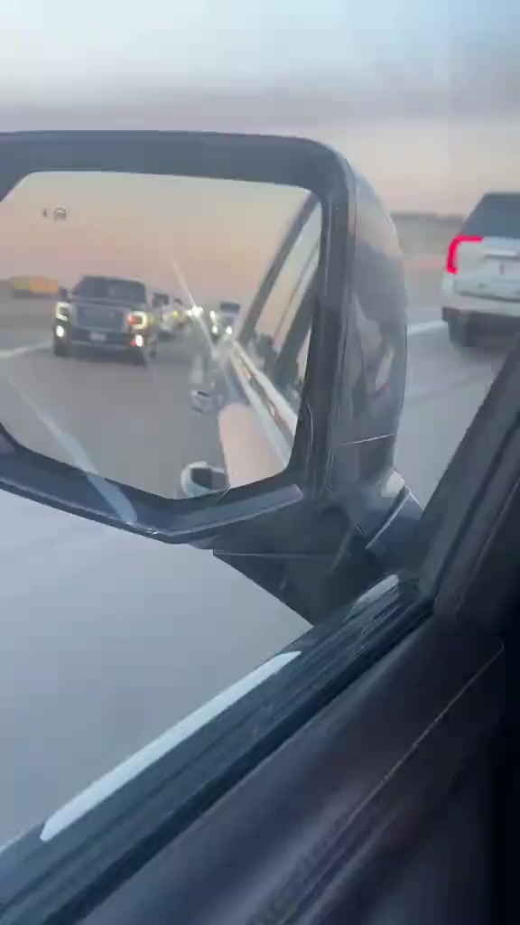 بعد خدمه نقل البريد السريع  
للعلم سيارات خط رسمي مسجلة في وزارة النقل ✅
وان شاء الله سنكون عند حسن ظنكم  يعني لاتحتار اتصل وتتدلل وتالتوكل عل الله 
تريد اتسافر ومحتار  احنه انوفرلك الراحه التامه 
دع القيادة لنا وتمتع بالرحلة
النقل متوفر 
سامراء    🚕اربيل 
تكريت    🚙اربيل
الدور    🚗اربيل
مجمع الدور   🚙اربيل
يتوفر لديناأمر امر وين اتريد تروح
للحجز والاستفسار حصراً *********** ☎️محمد كطيزه🛫علا مدار 24ساعه النفر 20,000 من الباب للباب***********
‪
