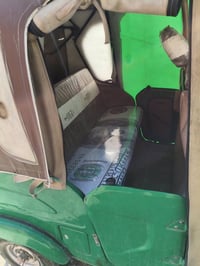 تكتك للبيع موديل ٢٢ السعر ٧٥٠٠ وبيها مجال المكان سياحي اني مكلف بلنشر ...