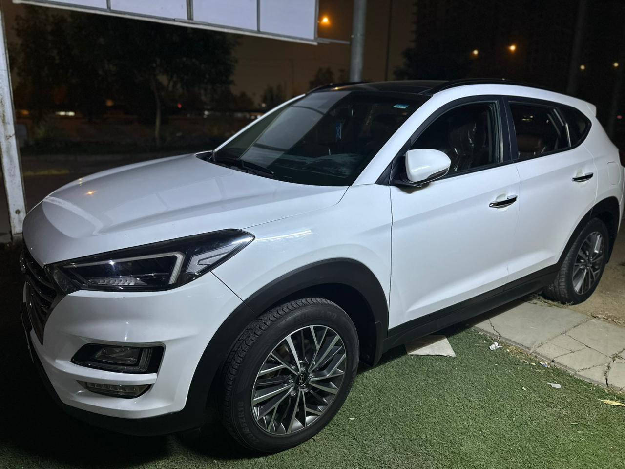 توسان موديل 2020بغداد سنوية 2030 بسمي فول ماشية 120 السونار موجود صبغ بسيط جهة وحدة بالدعامية الأمامية فقط السعر 200ورقة بس مجال بسيط المكان بغداد الغزالية ***********
