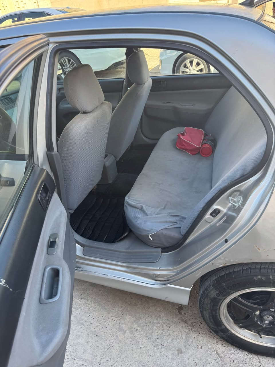 لانسر 2011 
قطعتين صبغ بدون دواخل
سيارة محدثة سبورت 
كير محرك بشرط 
سنوية جديدة 
هزة جديدة 
فحص جديد
ويل كروم 
شاشة كاميرا 
سعر 85 ورقة وبيها مجال 
 ***********///*********** 
عنوان کرکوک
