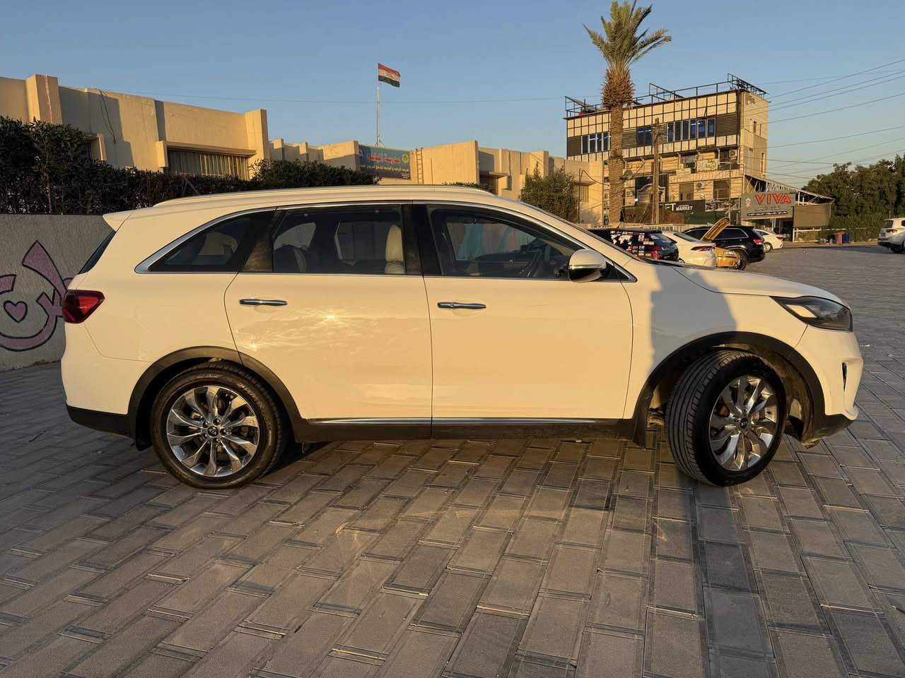 السلام عليكم 
سورنتو 2020 خليجي للبيع
6 سلندر  
 مواصفاتها معروفة
الممشى 113,000 كيلو 
السعر 25,000 
شدتين وخمسين ورقة
للأستفسار على الخاص او الرقم 
0773 800 0515
