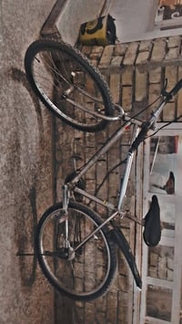 بايسكل للبيع نوع ياباني اصلي مع الختم البايسكل نضيف ومرتب  سعره 35 وبي...