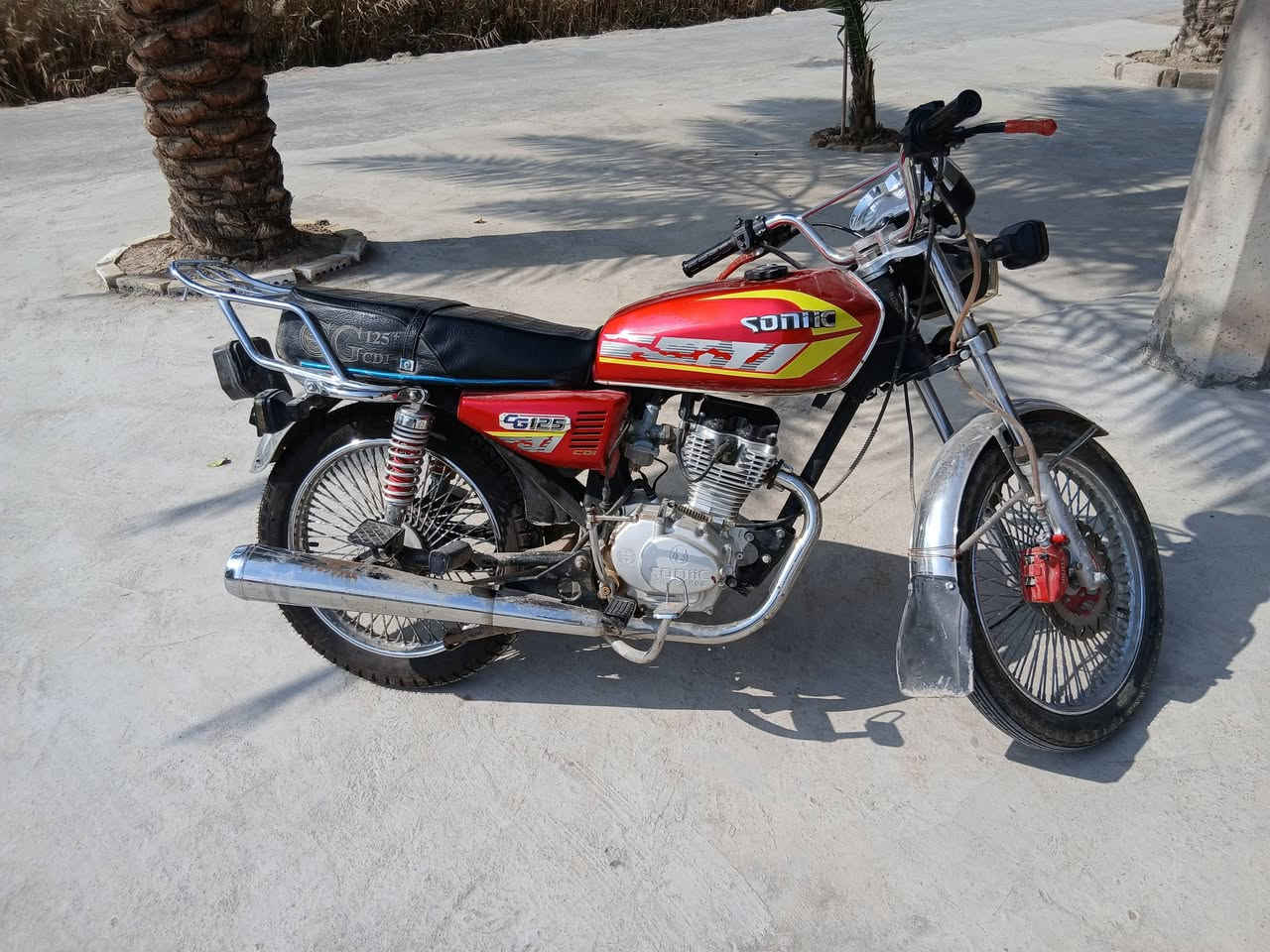 السلام عليكم دراجه للبيع نوع تايكر موديل ٢٤ أوراق سكنر المكان كربلاء قرب الإمام عون  السعر ٥٧٥ وبيها مجال الرقم ***********
